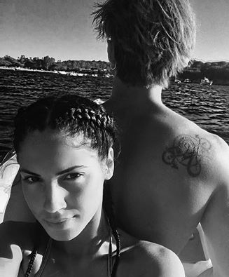 ‘Uomini e Donne’, Giulia De Lellis torna sui social dopo la scomparsa della zia nel terremoto di Rieti: “Domani è un altro giorno, e devi vivere anche per chi hai perso ingiustamente…” article-post