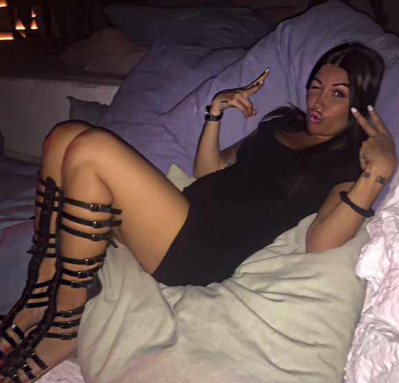 Pamela Compagnucci racconta la sua dolce attesa: “Sono nata per fare la mamma e ho desiderato tanto questo figlio! Le nozze? Possono aspettare!” preview