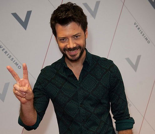Alvaro Morte ospite a ‘Verissimo’: “Dopo la partenza di Aurora Castro, ecco a chi si legherà il mio Lucas Moliner nelle prossime puntate de ‘Il Segreto’!” article-post