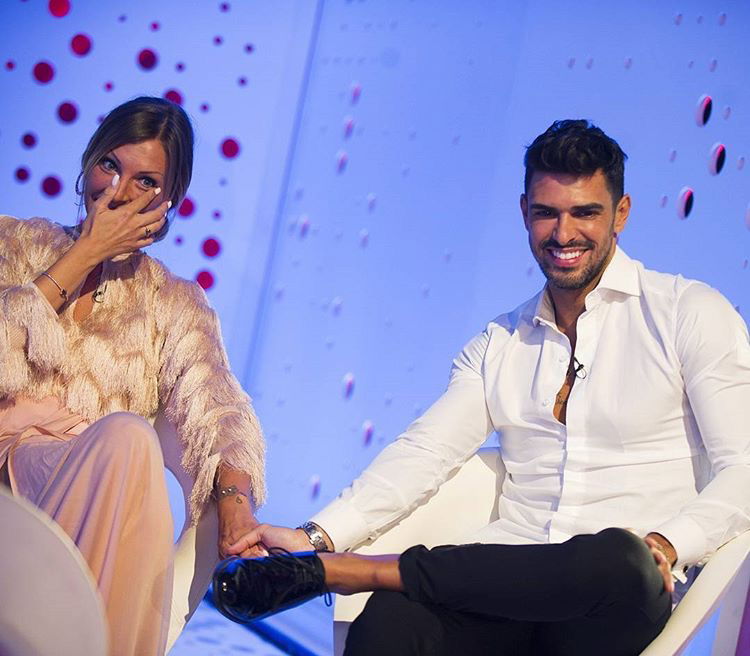 ‘Uomini e Donne’, a un mese dal matrimonio, un grave lutto colpisce i neo sposi Tara Gabrieletto e Cristian Gallella preview