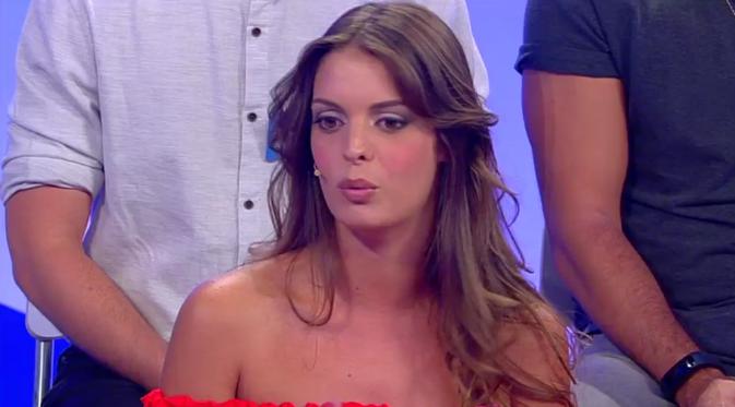 ‘Uomini e Donne’, la neo corteggiatrice Simona Grimaldi su Facebook: “Tante volte ho criticato il programma, ma è un’esperienza, condivisibile o meno!” article-post