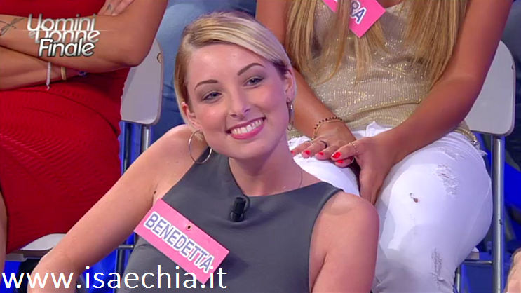 Trono Classico, ecco chi è Benedetta Giannasi, l’esuberante corteggiatrice di Riccardo Gismondi a ‘Uomini e Donne’ preview