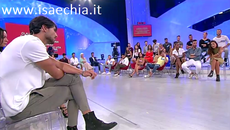 ‘Uomini e Donne’: l’opinione di Chia sulla puntata di oggi del Trono classico article-post