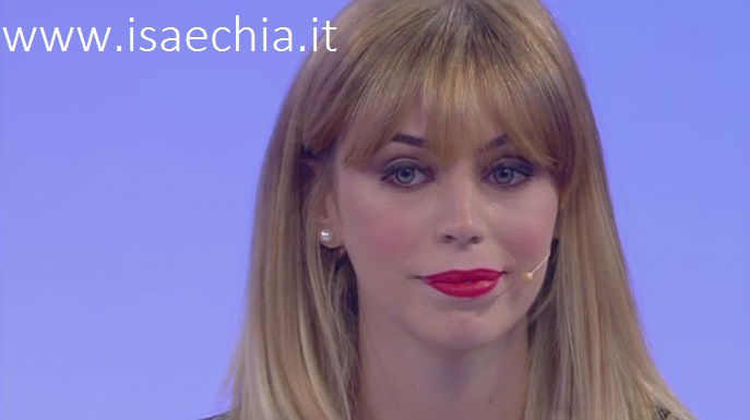 ‘Uomini e Donne’, Alessia Cammarota criticata per una foto condivisa sui social. E l’ex corteggiatrice replica così… article-post