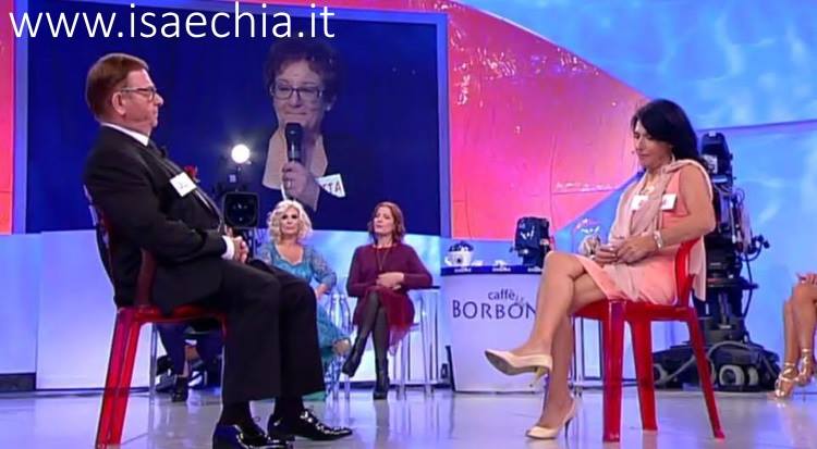 ‘Uomini e Donne’: l’opinione di Chia sulla puntata di oggi del Trono over preview