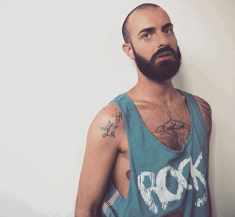 Maicol Berti si candida al Trono gay di ‘Uomini e Donne’: “Sarebbe un trono molto breve, mi innamorerei subito! Claudio Sona? È un bel ragazzo, però…” article-post