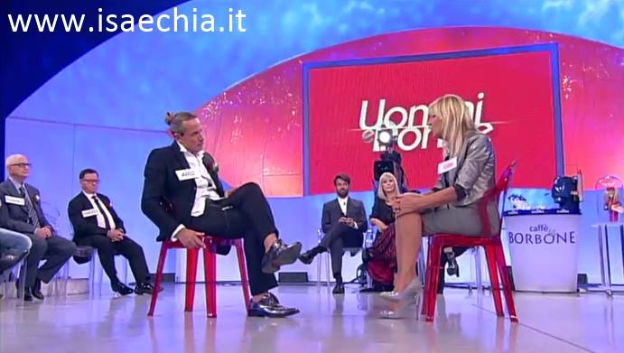 ‘Uomini e Donne’: l’opinione di Chia sulla puntata di oggi del Trono over preview