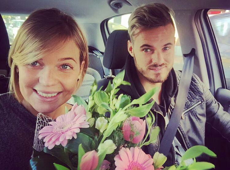 ‘Temptation Island 3’, Yana Ivanilova annuncia di essere in dolce attesa di una femminuccia e su Instagram: “Io e Regis Da Silva aspettiamo Giulia!” preview