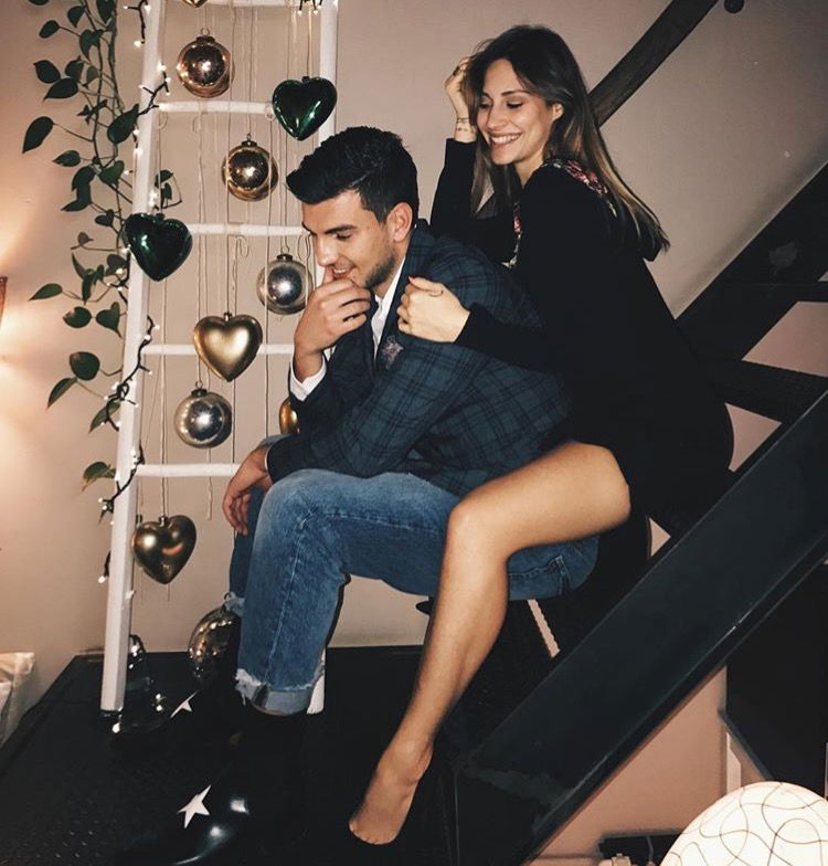 Marco Fantini e Beatrice Valli confermano la gravidanza di lei sui social (Foto) preview