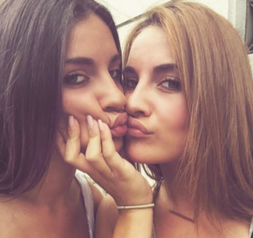 Jessica Vella e il messaggio di sostegno per la sorella Lidia: “Hai voluto dare un’altra occasione a quello che pensavi fosse l’amore della tua vita, quindi nessun rimpianto!” preview