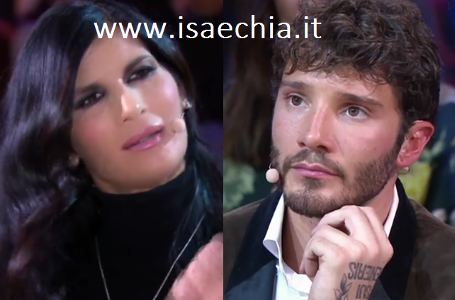 Bufera a ‘Selfie’, scoppia la lite tra Stefano De Martino e Pamela Prati che abbandona lo studio. Mentre Katia Ricciarelli… preview