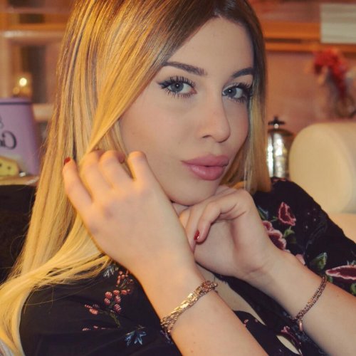 Asia Nuccetelli sbotta sui social: “Quella con Andrea Damante è stata solo una cosa mediatica, la mia vita non si fa condizionare da quattro scemi!” preview