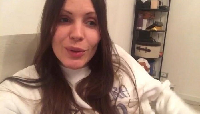 ‘Isola 12’: l’ex tronista Carla Velli commenta per IsaeChia.it la prima (non) puntata del reality (video) preview