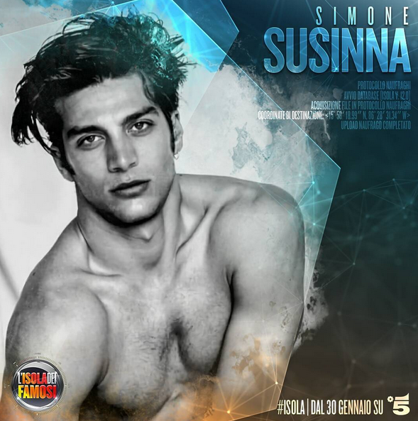 ‘Isola 12’, Simone Susinna si racconta: “A ‘L’Isola dei Famosi’ dimostrerò che non sono solo bello. Playa Desnuda? Non avrei problemi, anzi…” preview