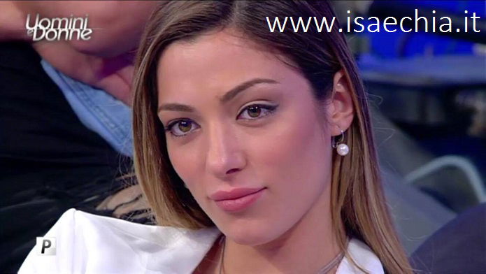 Soleil Anastasia Sorge, ecco chi è una delle corteggiatrici preferite di Luca Onestini a ‘Uomini e Donne’ (foto) preview