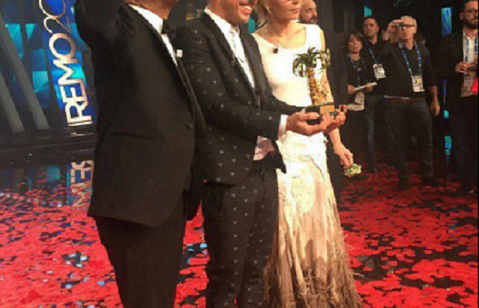 Sanremo 2017 - Carlo Conti e Francesco Gabbani e Maria De Filippi