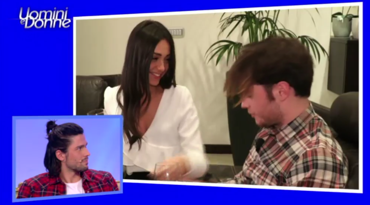 ‘Uomini e Donne’, ecco chi è Greta Bergonzini, la corteggiatrice contesa tra Luca Onestini e Marco Cartasegna (foto) preview