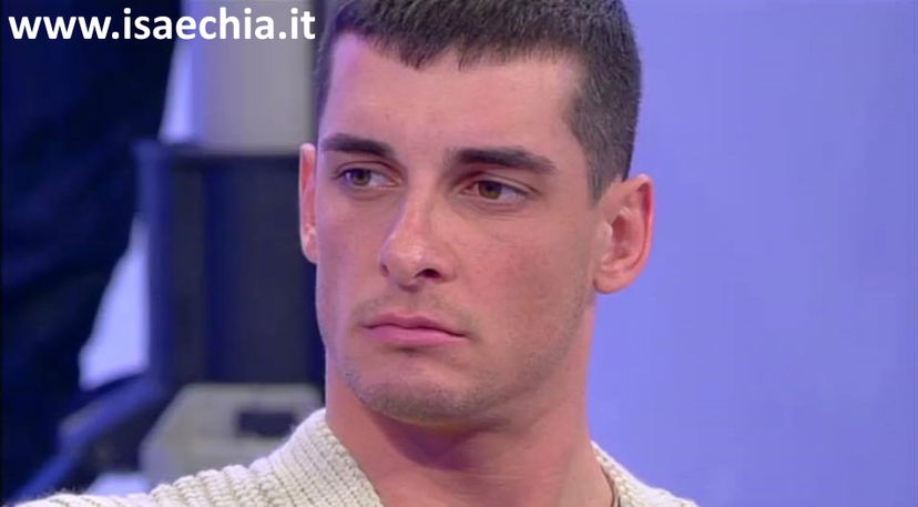 ‘Uomini e Donne’, Emanuele Mauti sconcertato dalle corteggiatrici di Mariano Catanzaro: “Contente voi di ridicolizzarvi così!” (Video) preview