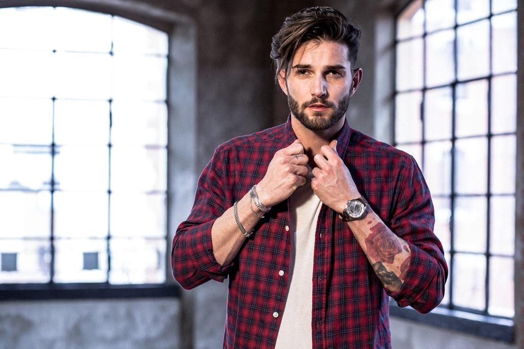 ‘Uomini e Donne’, Andrea Melchiorre protagonista della pubblicità di un nuovo brand di orologi (video) article-post