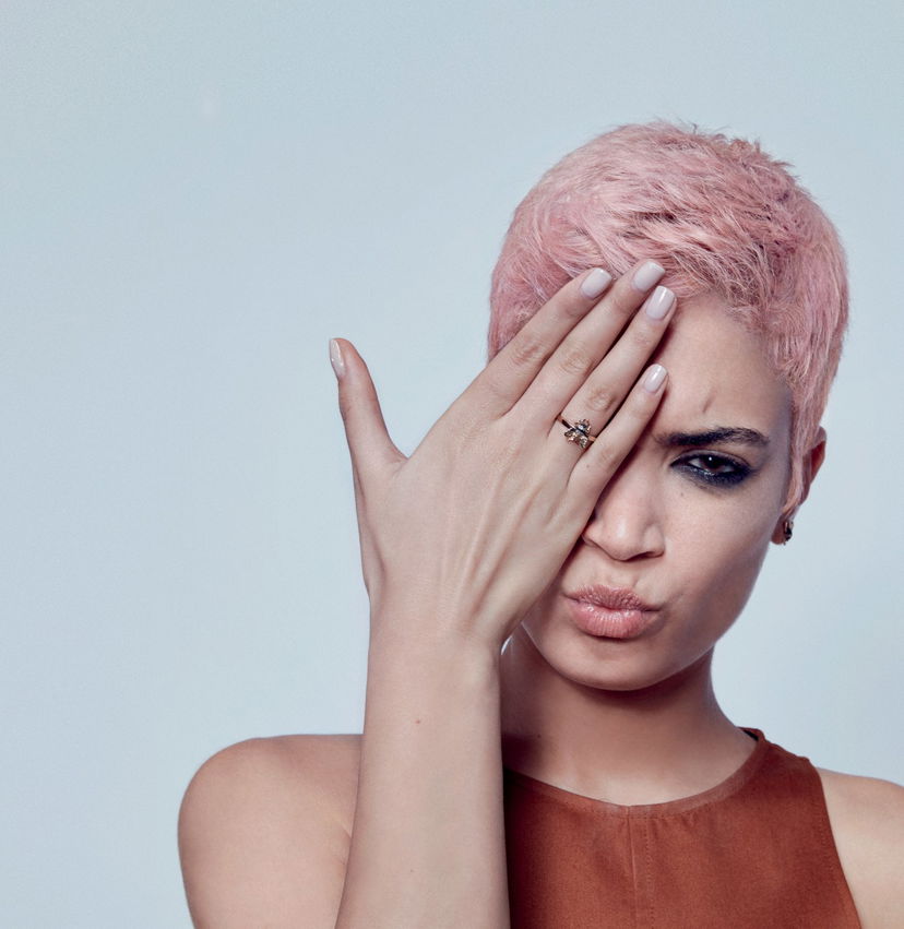 ‘Amici 15’, Elodie Di Patrizi vittima di bullismo si sfoga su Facebook: “La diversità è forza, la diversità è bellezza!” preview