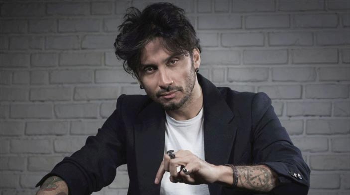 Fabrizio Moro rivela: “Mi era stato proposto di fare il coach al serale di ‘Amici 16’, ma non me la sono sentita, perché…” preview