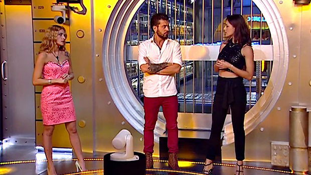 Lidia Vella svela: “L’idea che avevo di Desirèe Popper al ‘Gf 14’ non era positiva, ma a ‘Uomini e Donne’ mi ha fatto una buona impressione!”. E su Alessandro Calabrese… preview