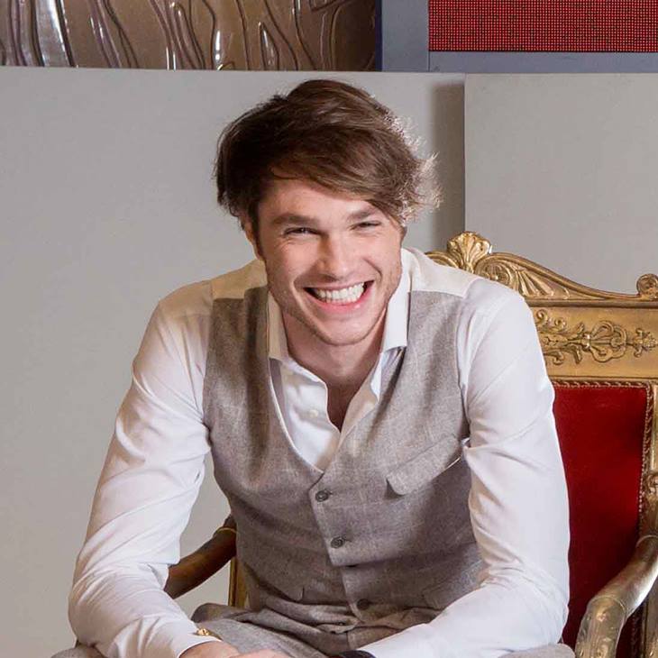 Marco Cartasegna rivela: “A ‘Uomini e Donne’ qualcuna ha già catturato la mia attenzione!”. E in merito alla competizione con Luca Onestini… preview