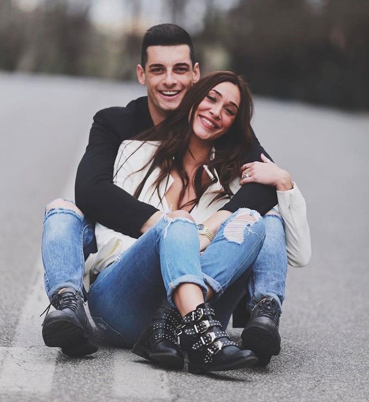 ‘Uomini e Donne’, Emanuele Mauti e Sonia Lorenzini festeggiano il primo mese d’amore e la tronista scrive: “L’errore è stato non portarti via dall’inizio!” article-post