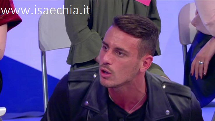 ‘Uomini e Donne’: l’opinione di Isa sulla puntata del Trono classico del 28/03/17 preview