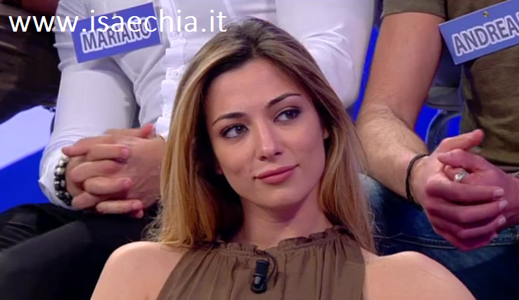 Soleil Sorge mette in guardia Luca Onestini su Instagram: “Fai attenzione a come giochi le tue carte quando hai una regina tra le mani!” preview