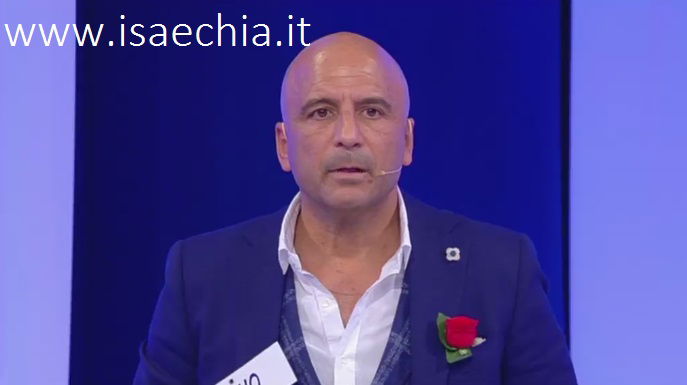 ‘Uomini e Donne’: l’opinione di Isa sulla puntata del Trono over del 9/03/17 preview