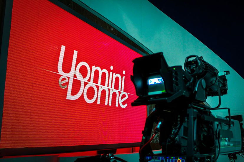 ‘Uomini e Donne’, l’ex tronista Jack Vanore ha ritrovato l’amore: le foto con la nuova fidanzata preview