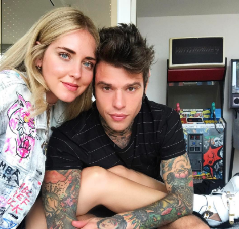 Chiara Ferragni e Fedez festeggiano 6 mesi d’amore! E intanto sbuca quel dettaglio che fa storcere il naso al web… preview