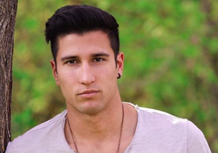 ‘Uomini e Donne’, il fratello di Luca Onestini ad Ibiza in compagnia di una ex corteggiatrice di Marco Cartasegna. E intanto Soleil Sorge… preview