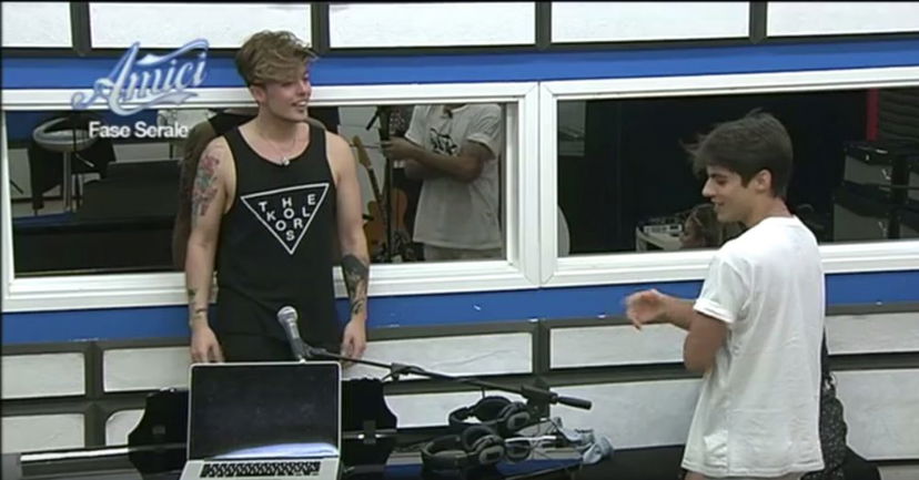 ‘Amici 16’, Stash Fiordispino regala un suo inedito a Mike Bird! (video) preview