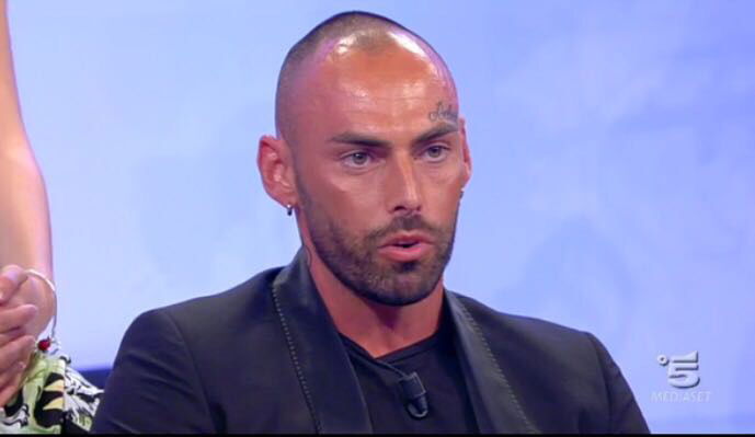 Manuel Ribeca, ecco chi è il neo corteggiatore di Rosa Perrotta a ‘Uomini e Donne’ e a quale reality ha già partecipato! (foto) preview