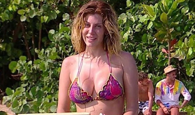 ‘Supervivientes 2017’, Paola Caruso riceve un pugno da una concorrente spagnola e sbotta! (video) preview