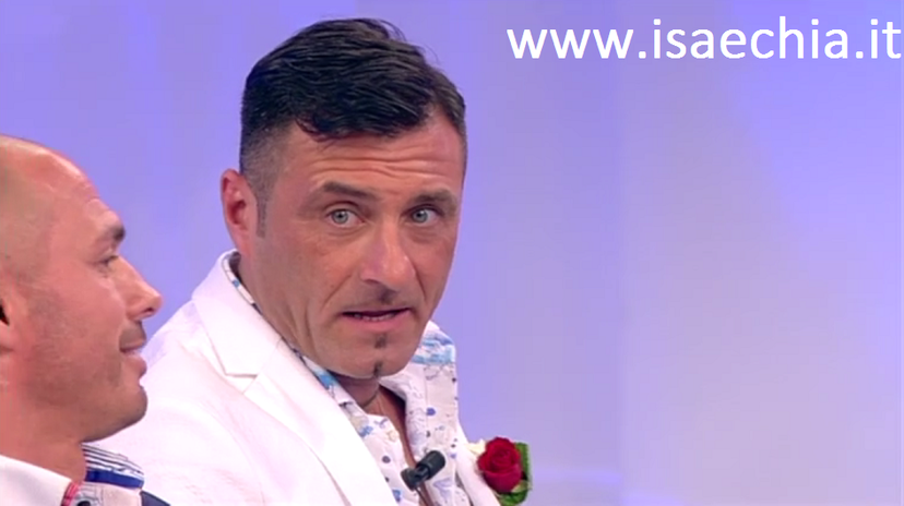 Sossio Aruta nuovamente contro l’ex moglie: “Trascorrevi intere giornate fuori con un tuo collega mentre io lavoravo nei campi per la nostra famiglia!” preview