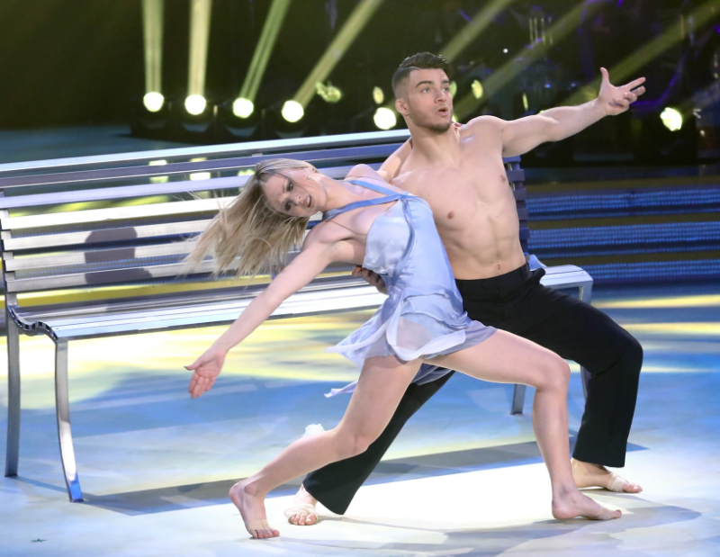 Fabio Basile e Anastasia Kuzmina, coppia sul palco di ‘Ballando Con Le Stelle 12’, ma anche nella vita (foto)