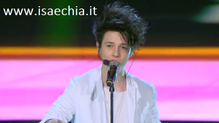 ‘Amici 16’, ottava puntata del serale: Sabrina Ferilli quinto giudice. Eliminato Thomas Bocchimpani preview