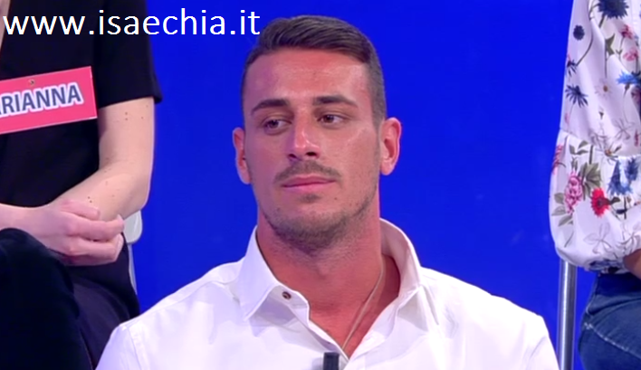 ‘Uomini e Donne’, Mattia Marciano alle prese con il giuramento di Ippocrate (foto) preview