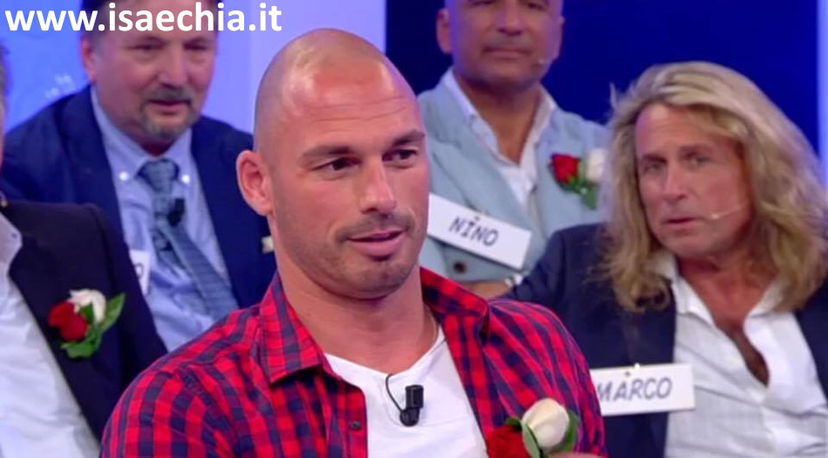 ‘Uomini e Donne’, ecco chi è Mauro Faettini, il cavaliere del Trono Over che ha conquistato la bella Lisa (foto) preview