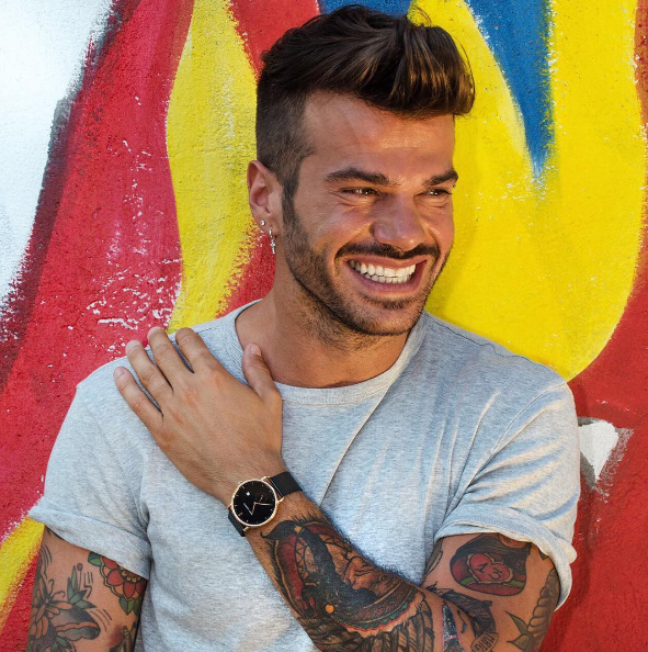 Claudio Sona ospite in discoteca: “A settembre uscirà il mio libro! Attualmente sono single e pronto a nuove conoscenze…” preview