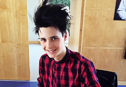 ‘Amici 16’, straordinario successo per Thomas Bocchimpani: il suo album è già disco d’oro! article-post