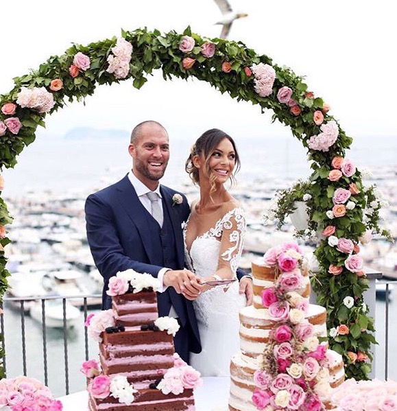 Sarah Nile rivela: “In cuor mio ho sempre sperato di sposare Pierluigi Montuoro, anche se per un lungo periodo le nostre strade si erano separate!” article-post