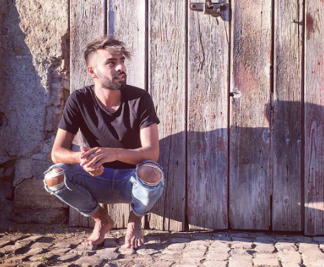 ‘Uomini e Donne’, Mario Serpa su Twitter gela i fan: “La coppia con Claudio Sona non esiste più da tempo!” article-post