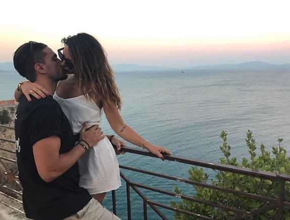 Rosa Perrotta a cuore aperto: “Per nessun uomo ho mai provato quello che sento ora per Pietro Tartaglione!”. E in merito alla scelta di andare a convivere… article-post