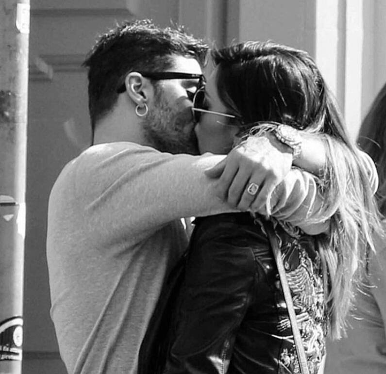 Belen Rodriguez e gli speciali auguri per il compleanno di Andrea Iannone: “A te tutte le cose più belle di questo mondo!” preview