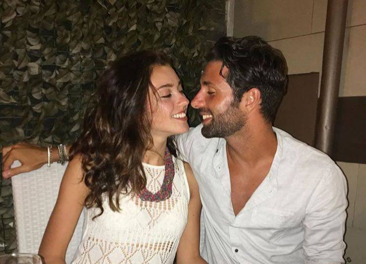 Claudio D’Angelo difende la sua Ginevra Pisani dalle critiche: “Per me è bellissima e la amo così com’è!” (Video) preview