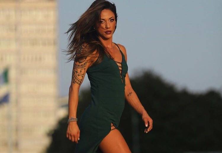 ‘Temptation Island 4’, Selvaggia Roma dopo aver ritoccato le labbra dichiara: “Presto rifarò anche il seno!” article-post